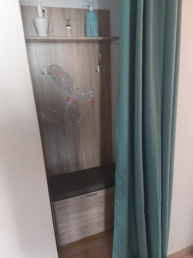 Apartament Central Renovat 3 Camere Bukarest Exterior foto